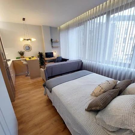 Charming With Ac Apartment *